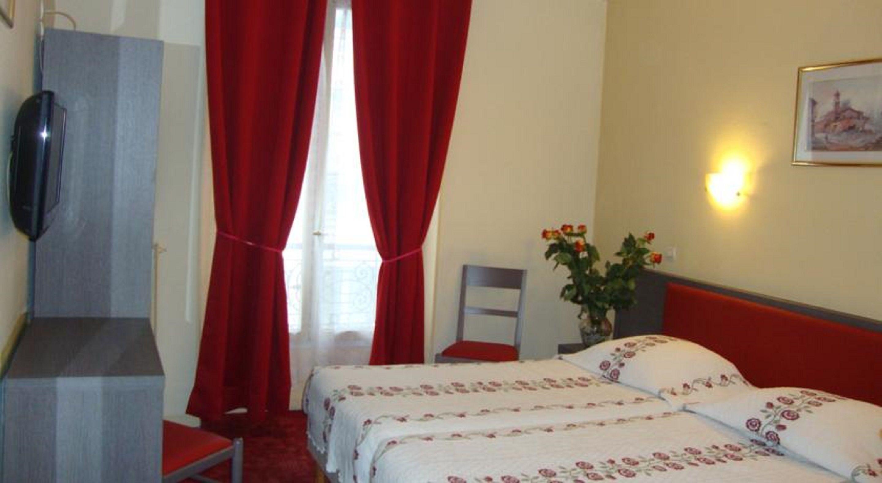 Hotel De Belfort Paris